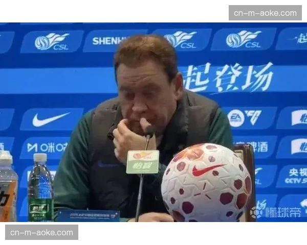 申花高位防线空间利用不足 斯卢茨基需平衡攻守两端